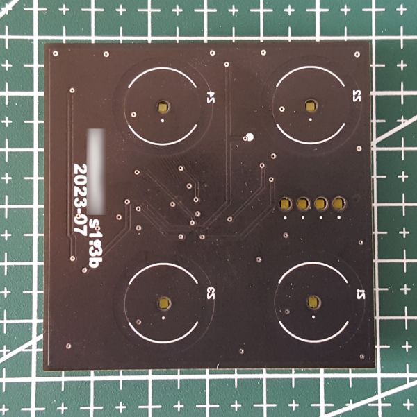 4 Düğmeli ve Seri I/O'lu Dokunmatik Panelimizin alt kısmını gösteren resim